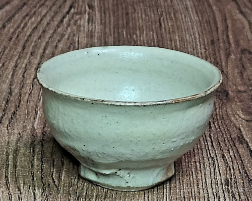 飴釉粉引 徳利 青木亮 粉引徳利 – Jikonka Online