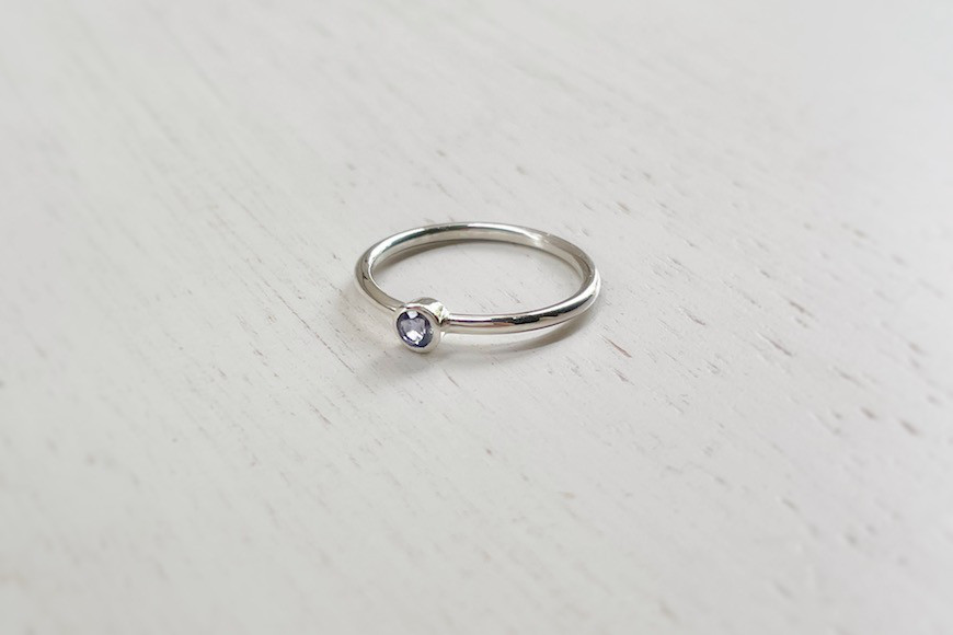 シルバー 丸い誕生石（天然石）リング｜詳細画像