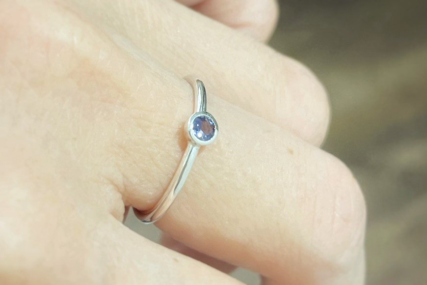 シルバー 丸い誕生石（天然石）リング｜詳細画像