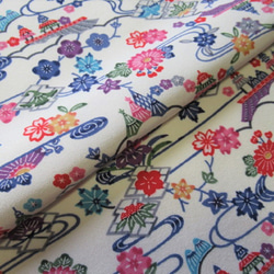 白地　型染め　流水　扇　花模様　鳥　振袖　034w 白地 型染め 流水 扇 花模様 鳥 振袖 034w