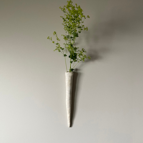 フラワーベース ベジタブルⅠ 一輪挿し 壁掛け 長さ28㎝ 一輪挿し