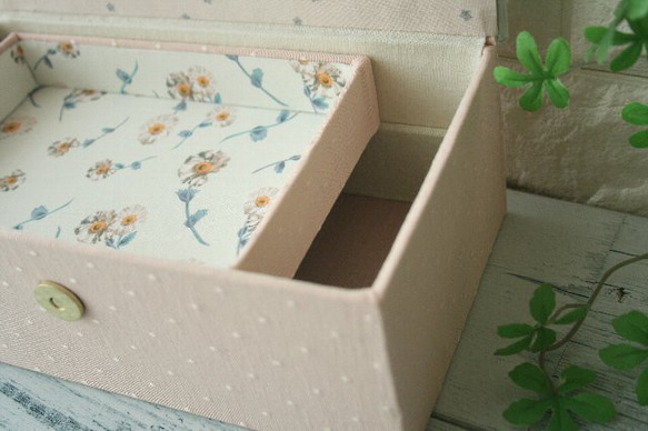 リバティ生地使用　メロディスモール  2段 道具箱　裁縫箱 ソーイングボックス 　アクセサリーボックス 2枚目の画像