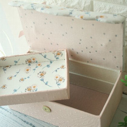 リバティ生地使用　メロディスモール  2段 道具箱　裁縫箱 ソーイングボックス 　アクセサリーボックス 3枚目の画像