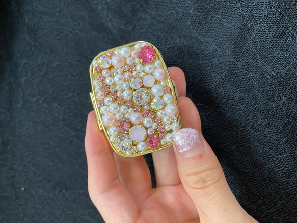 Queen's Box＊* スワロフスキービジュー  ピルケース 3枚目の画像