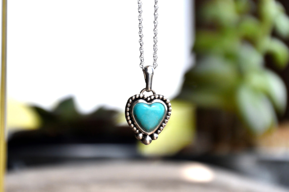 heart shape turquoise necklace 1枚目の画像