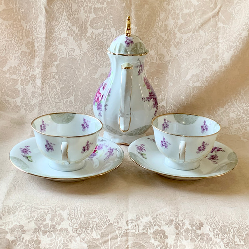 お茶会セット(ライラック)限定一点 ティーポットとティー碗皿2客