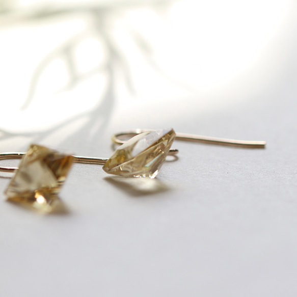 14Kgf 寶石級黃水晶鑽石公主方形切割耳環/耳環--Bliss-- 第4張的照片