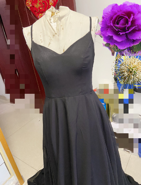 彩色連衣裙 黑色 優雅的輪廓 掛鉤式繫帶//第二方新娘/ 第4張的照片