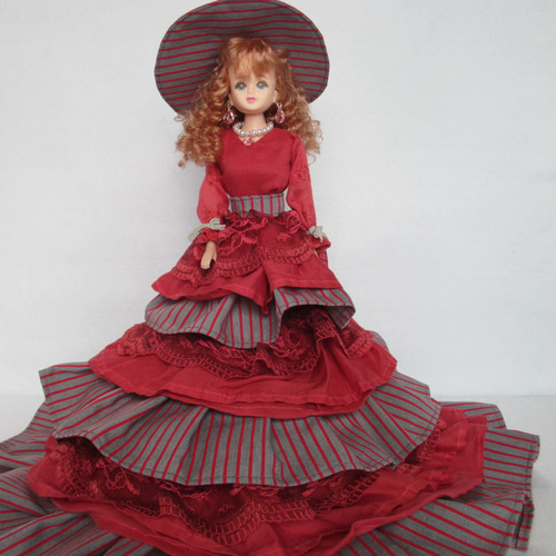 ヴィンテージ ペーパードール 着せ替え人形 ドイツ DDR 海外紙モノ