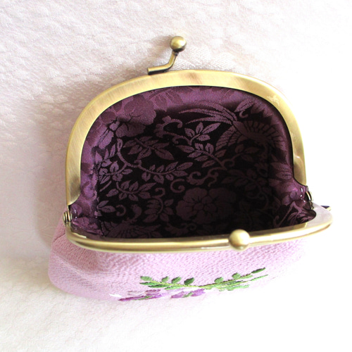 日本刺繍【藤の花】絹のがま口ポーチ ◇藤色◇ 刺繍 手刺繍 花刺繍