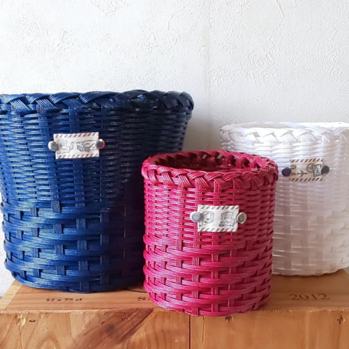 トリコロールカラーのバスケット [3個セット] その他インテリア雑貨  