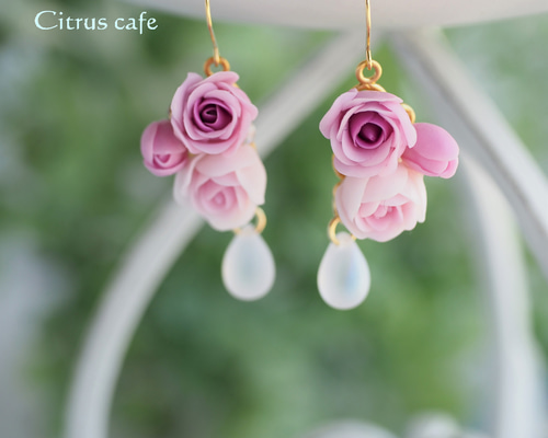 いちご型薔薇の転写ピアス　イヤリング いちご型薔薇転写ピアスイヤリング〜pink〜