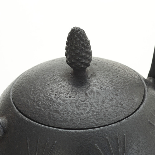 鉄瓶 茄子形松 1.0L 金野和司 ポット・急須 水沢鋳物工業協同組合 通販