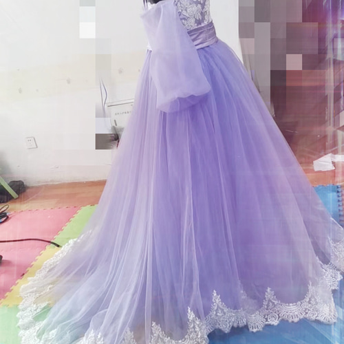 お値下げ中】立体お花パープルドレス 立体的な刺繍のサテンドレス