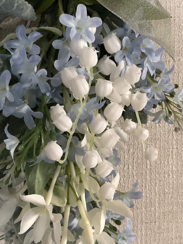 “すずらん”のスワッグ  花材は全て高品質アーティフィシャルフラワー(造花) お手入れ要らず　フラワーギフトにめ最適 2枚目の画像