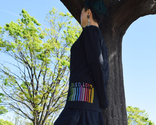 刺繍☆ロンT／虹色バーコード（BK）9.1oz Tシャツ 440design