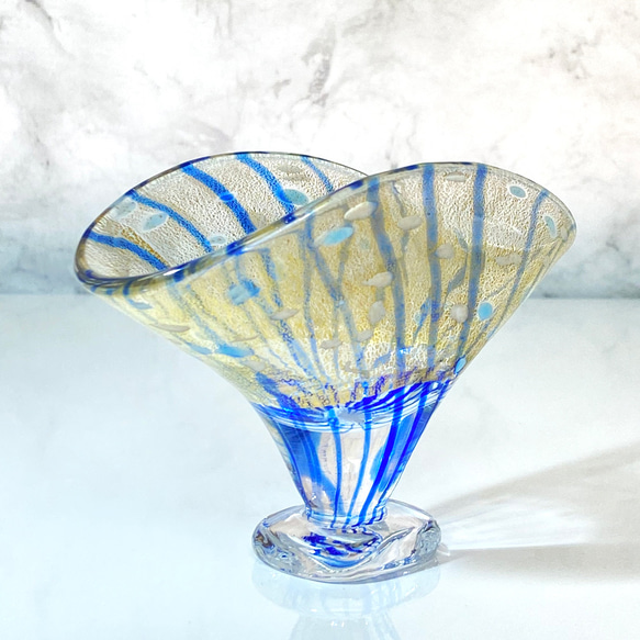 金箔玻璃扇及香爐，清爽天藍色，附藍蜻蜓珠及香 第2張的照片