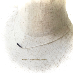 天然貴石アイオライトのシルバーチェーンチョーカー　ジェムバーネックレス　40cm 6枚目の画像