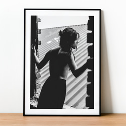 ソフトピンク フローラル バルコニー lady / インテリアポスター 海外アート ３枚セット / 3063 3枚目の画像