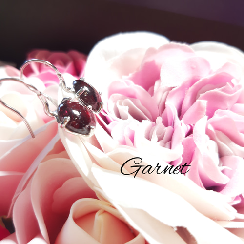 Sale☆『Garnet』の世界でひとつの天然石ピアスsv925＋プラチナ仕上げ Sale☆『Garnet』の世界でひとつの天然石ピアスsv925＋プラチナ