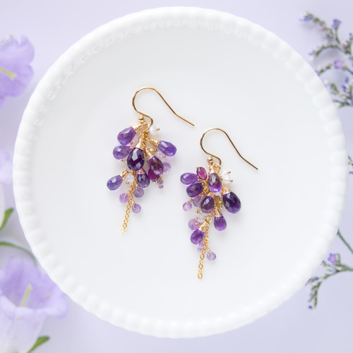 藤の花＊アメジストと天然石の彩りピアス（14KGF）／イヤリング ピアス