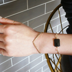 【14KGF】Gemstone Hammered Wire Bangle [Black Onyx/Smoky Quart 9枚目の画像