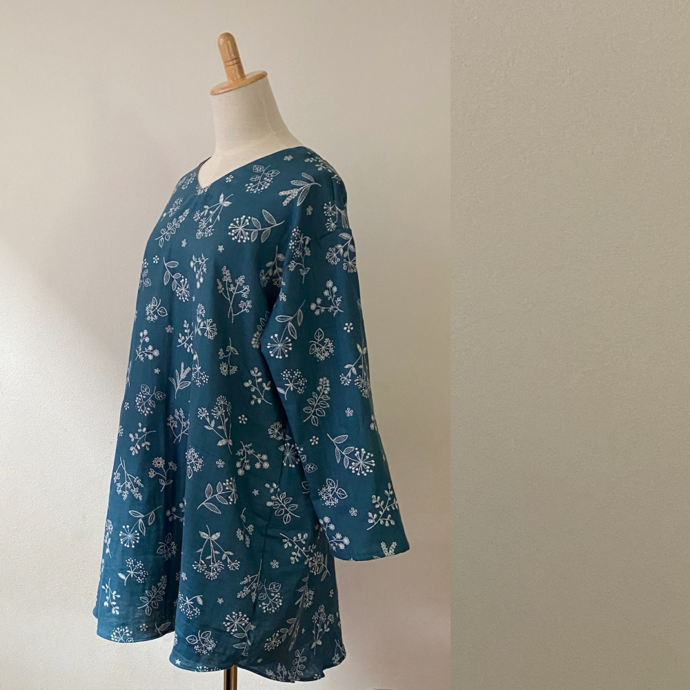 ダブルガーゼのワイドプルオーバーチュニックタイプ  ✳︎フラワー×ブルーグリーン【受注製作】
