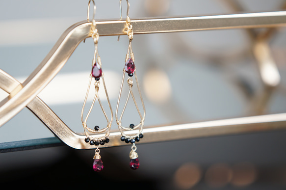 【14KGF】14KGF Double Teardrop Rhodolite Garnet Earrings 7枚目の画像