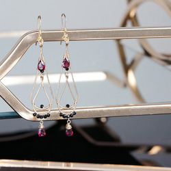 【14KGF】14KGF Double Teardrop Rhodolite Garnet Earrings 6枚目の画像