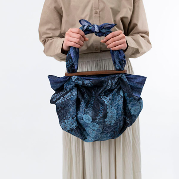 デジタル藍ふろしき～京の藤～　三巾　風呂敷　100㎝　綿麻素材 9枚目の画像