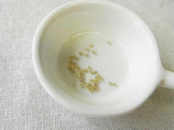 カットビーズ　アンティークアイボリー 5枚目の画像