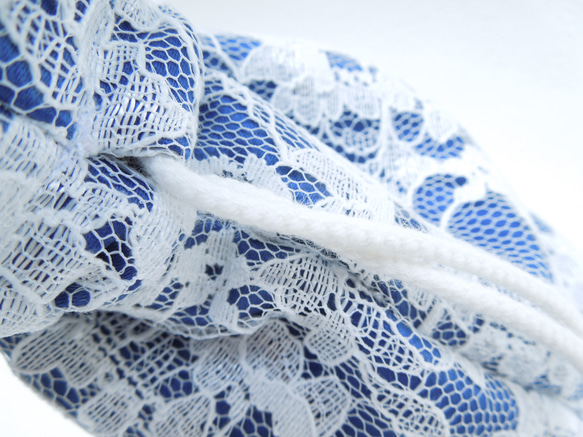 ロイヤルブルー☆お花柄のチュ－ルレースを重ねたお上品なコロンと巾着ポーチ:受注製作です 7枚目の画像