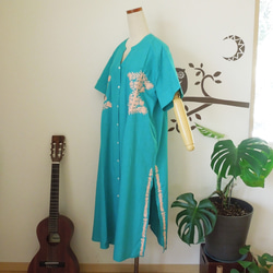 【SALE】ボタニカル刺繍の半袖ワンピース★ブルー 3枚目の画像