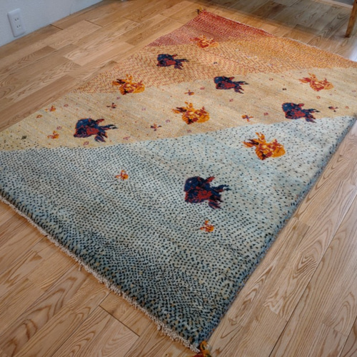 ペルシャ　ギャッベ ソファ前　128×75 茜色　ヤギ ペルシャ オールドギャッベ アマレバフト ラグ 127x83cm