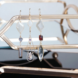 【14KGF】Grey Moon Stone,Garnet,Marquise Grey Glass Earrings 11枚目の画像