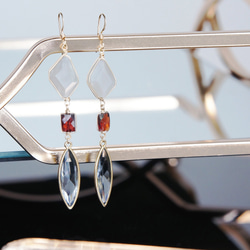 【14KGF】Grey Moon Stone,Garnet,Marquise Grey Glass Earrings 6枚目の画像