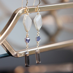 【14KGF】Grey Moon Stone,Iolite,Smoky Quartz Dangling Earrings 6枚目の画像