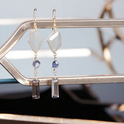 【14KGF】Grey Moon Stone,Iolite,Smoky Quartz Dangling Earrings 5枚目の画像