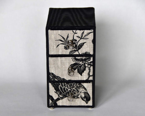 ミニチェストカルトナージュLINTONツイード