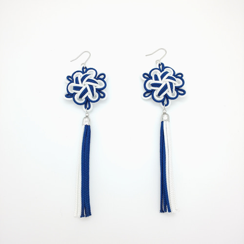 ネイビー　フリンジ　白　ピアス　イヤリング　タッセル　ネイティブ　モノトーン ネイビー フリンジ 白 ピアス イヤリング タッセル ネイティブ モノトーン