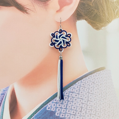 ネイビー フリンジ 白 ピアス イヤリング タッセル ネイティブ