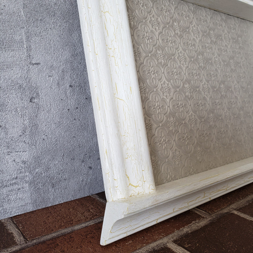 多目的な額縁シリーズ マントルピース風に見えなくもないA4サイズの