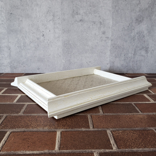 多目的な額縁シリーズ マントルピース風に見えなくもないA4サイズの