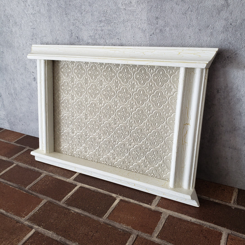 多目的な額縁シリーズ マントルピース風に見えなくもないA4サイズの