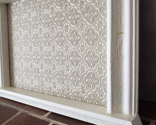 多目的な額縁シリーズ マントルピース風に見えなくもないA4サイズの