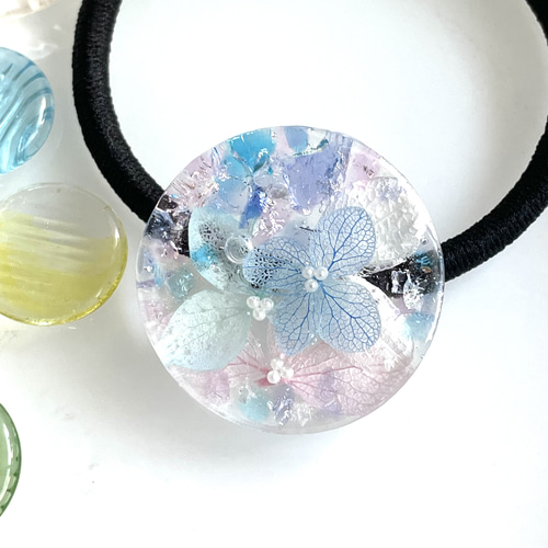 受注制作】雨の中の紫陽花 沖縄からの贈り物 琉球ガラス入り ヘアゴム
