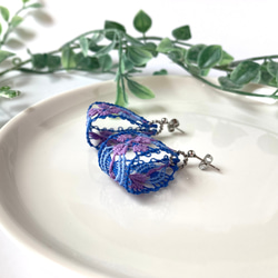 あじさい　糸のピアス/イヤリング　ニャンドゥティ  紫色の紫陽花　 12枚目の画像