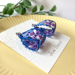 あじさい　糸のピアス/イヤリング　ニャンドゥティ  紫色の紫陽花　 5枚目の画像