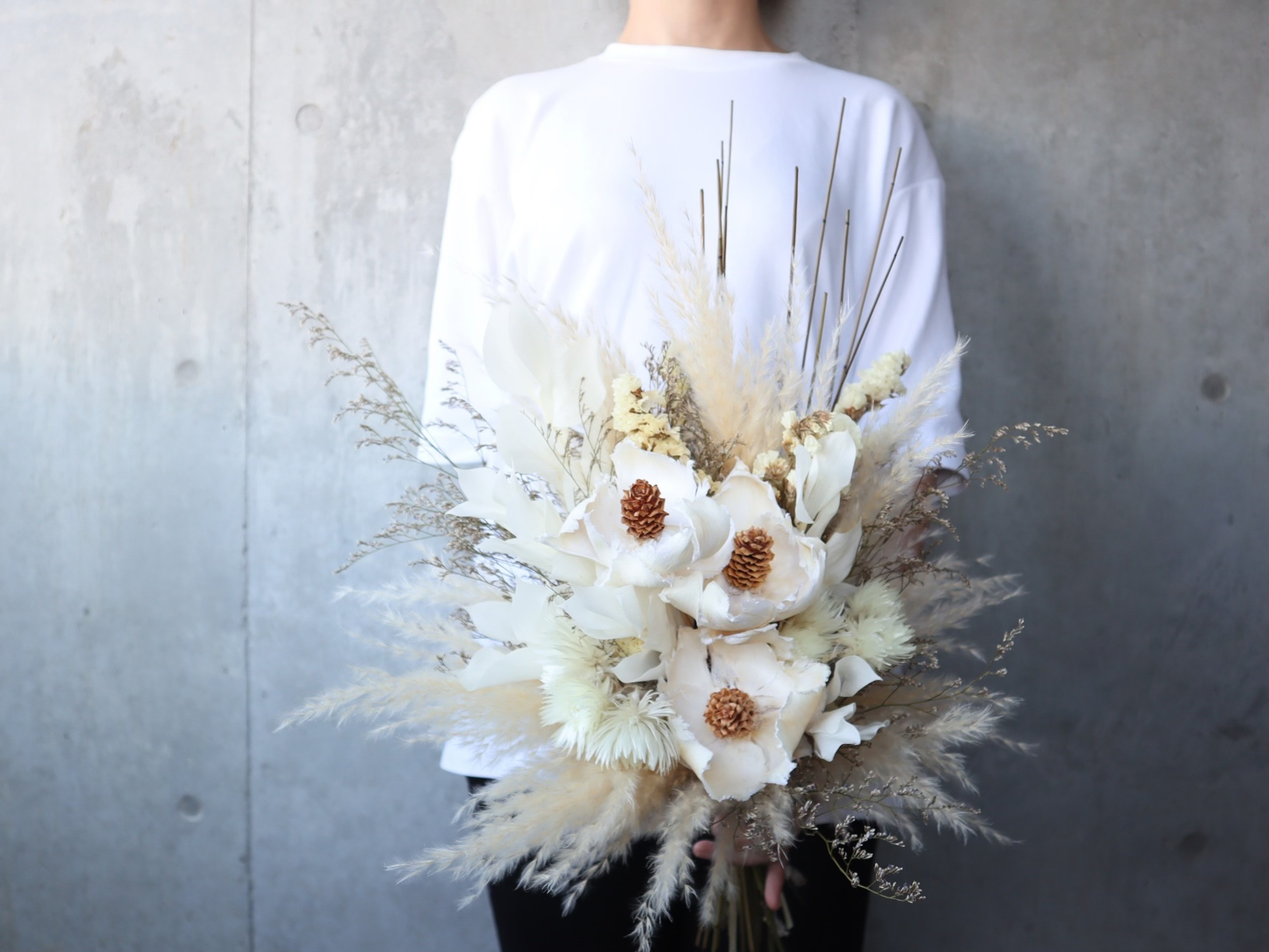 パームフラワーとパンパスグラスのブーケ♡ ドライフラワー ウェディングブーケ