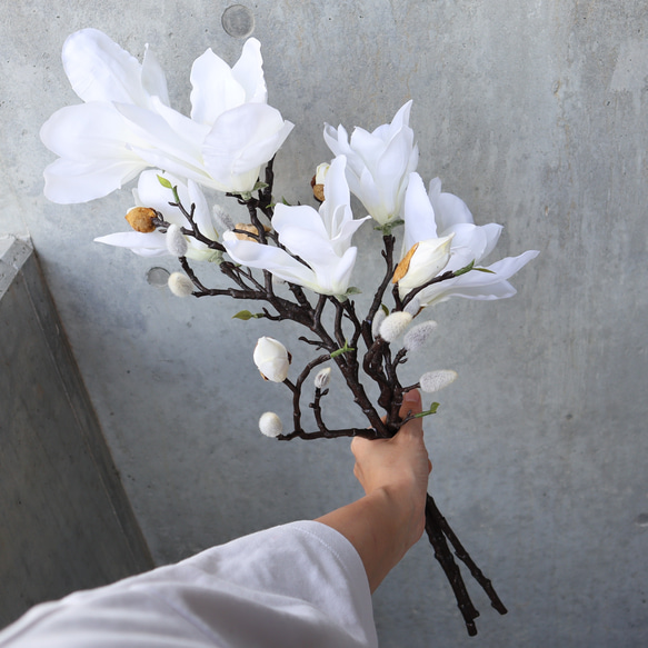 人気デザイン】和装やドレスにも合うマグノリアのモダンブーケ  